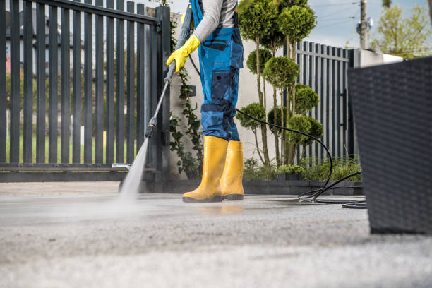 Best Deck Pressure Washing  in Santa Claus, IN